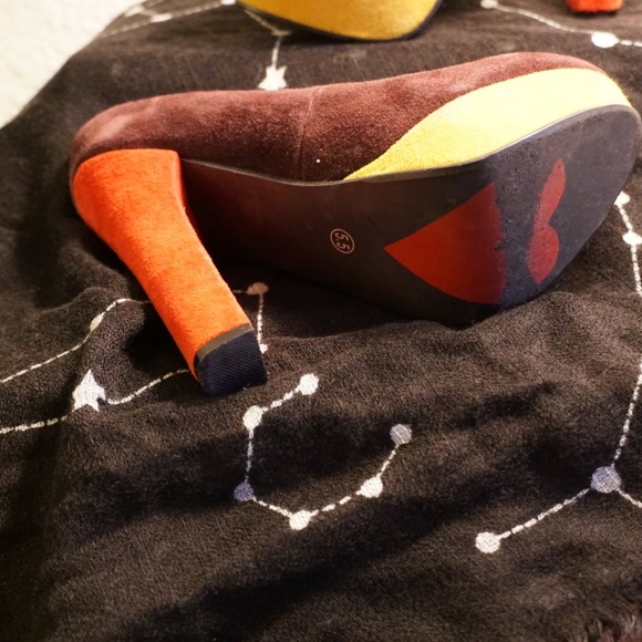 Luichiny Suede Pump Heels Size 5.5 - Picture 4 of 5